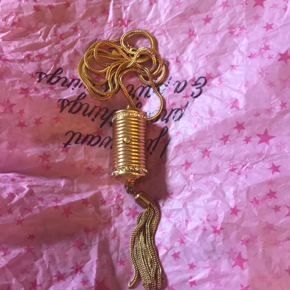 Vintage Joan Rivers Watch Necklace. (30”)